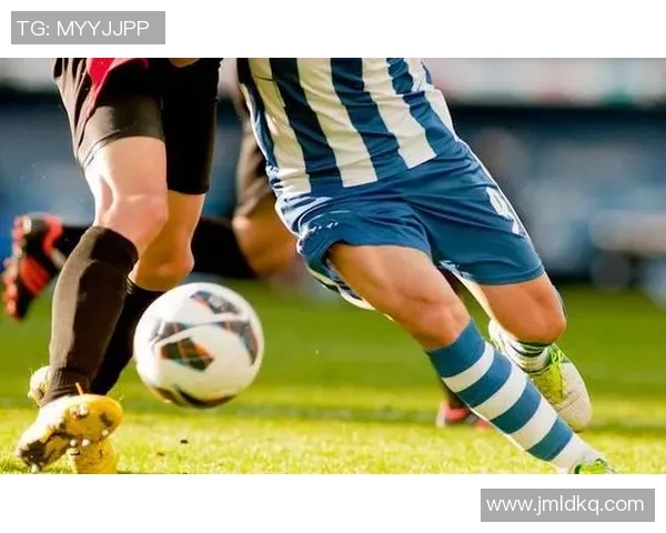 探讨足球运动中最精准的踢球部位及其技巧分析 探讨足球运动中最精准的踢球部位及其技巧分析